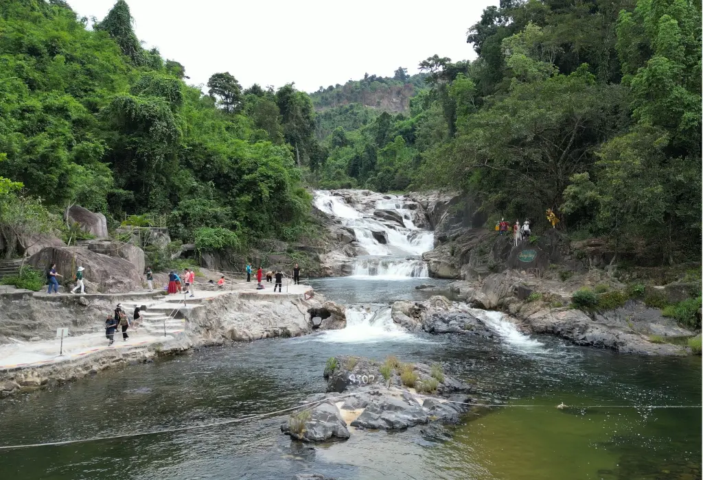 Tour Thác Yang Bay 1 Ngày