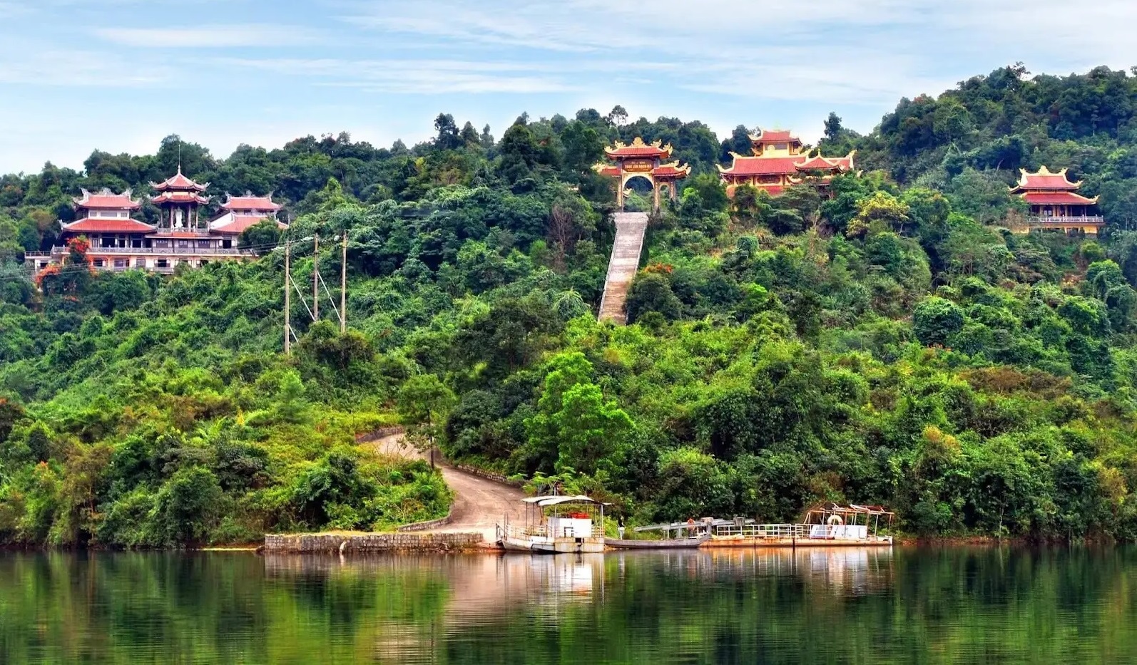 TOUR NHA TRANG – ĐÀ LẠT - THÀNH PHỐ HOA BIỂN 04 NGÀY 03 ĐÊM