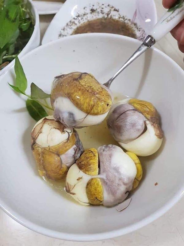 trứng cút lộn Nha Trang