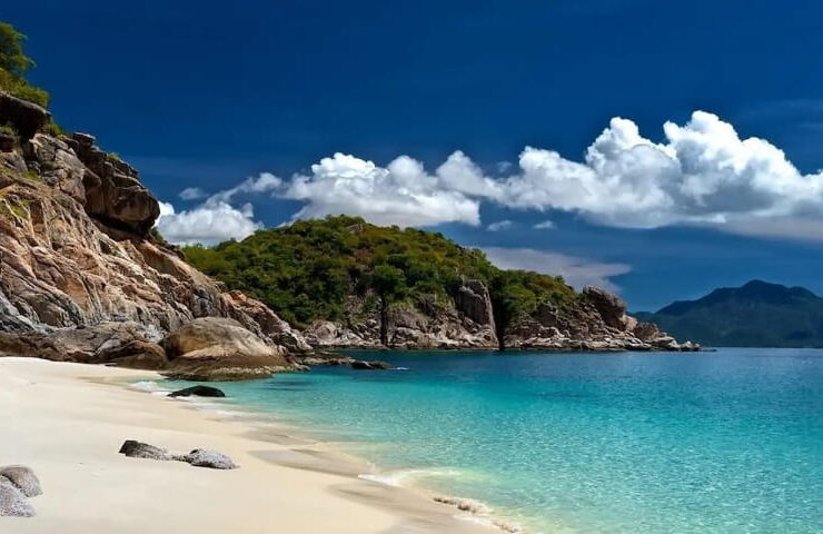 Thời điểm đẹp nhất đi tour Bình Lập – Bình Hưng 1 ngày là vào tháng 3-9 hàng năm