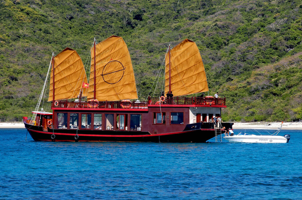 emperor cruises nha trang tour