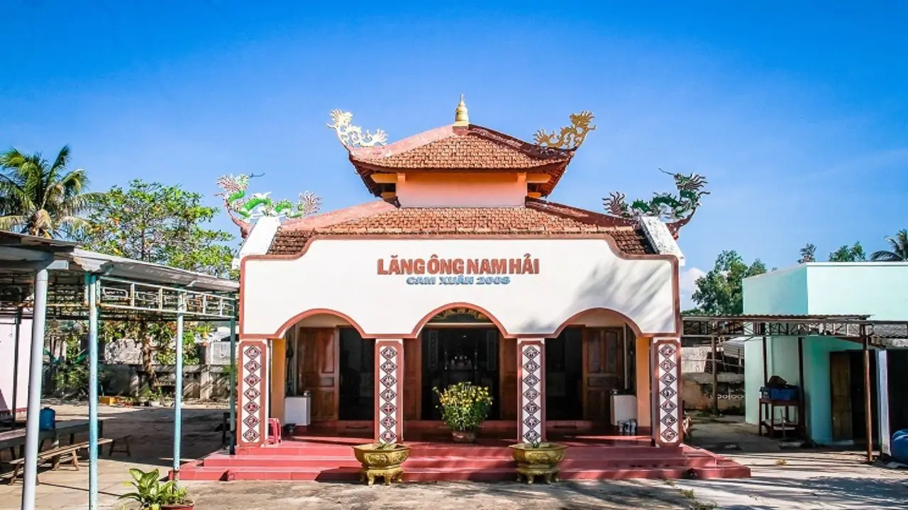 Lăng Ông Nam Hải