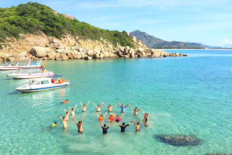 Tour Bình Hưng 2 ngày 1 đêm phù hợp với nhiều nhóm du khách khác nhau