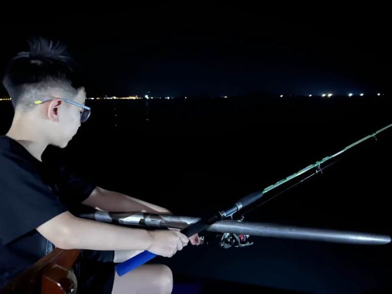 Trải nghiệm câu mực đêm Nha Trang