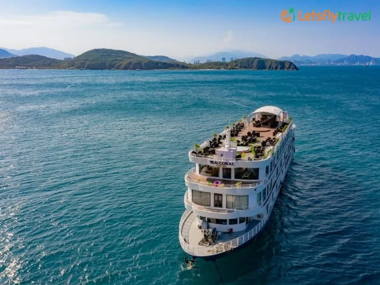 Tour du thuyền Sealife 1 ngày mang đến cảm giác nghỉ dưỡng cao cấp