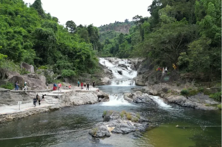 Tour thác Yang Bay 1 ngày