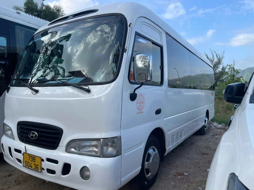 Cho thuê xe 16 chỗ Nha Trang