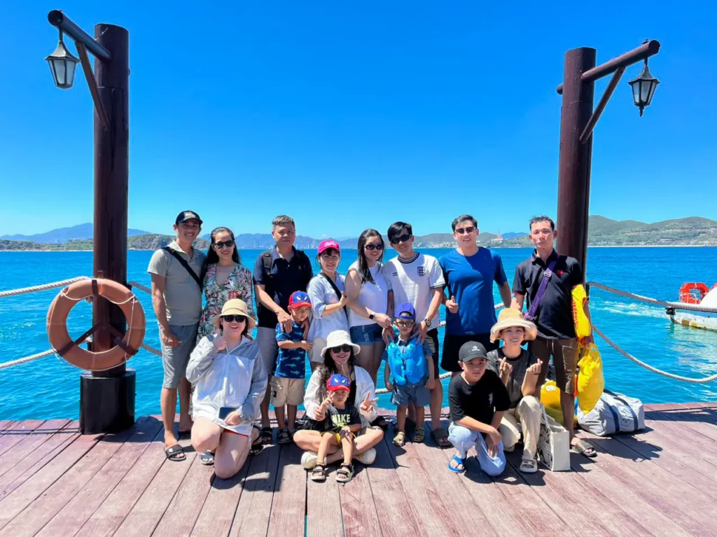 Tour Hòn Tằm Nha Trang 1 ngày: Tắm bùn, buffet, cano