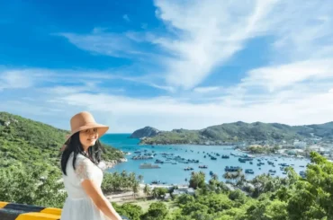 Pháp Viện Thánh Sơn Diên Khánh đẹp tựa cõi thiên thai