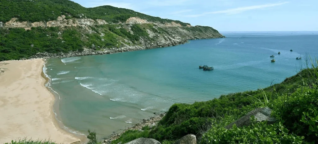 Tour Hòn Nưa – Lặn ngắm san hô nửa ngày