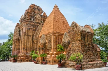 Một số di tích lịch sử tiêu biểu nên thăm khi du lịch Nha Trang