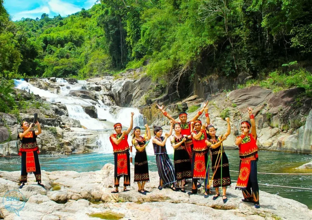 Waterfalls and Natural Hot Springs at Yang Bay Tour