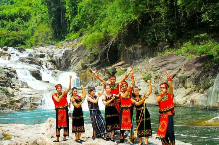 Waterfalls and Natural Hot Springs at Yang Bay Tour