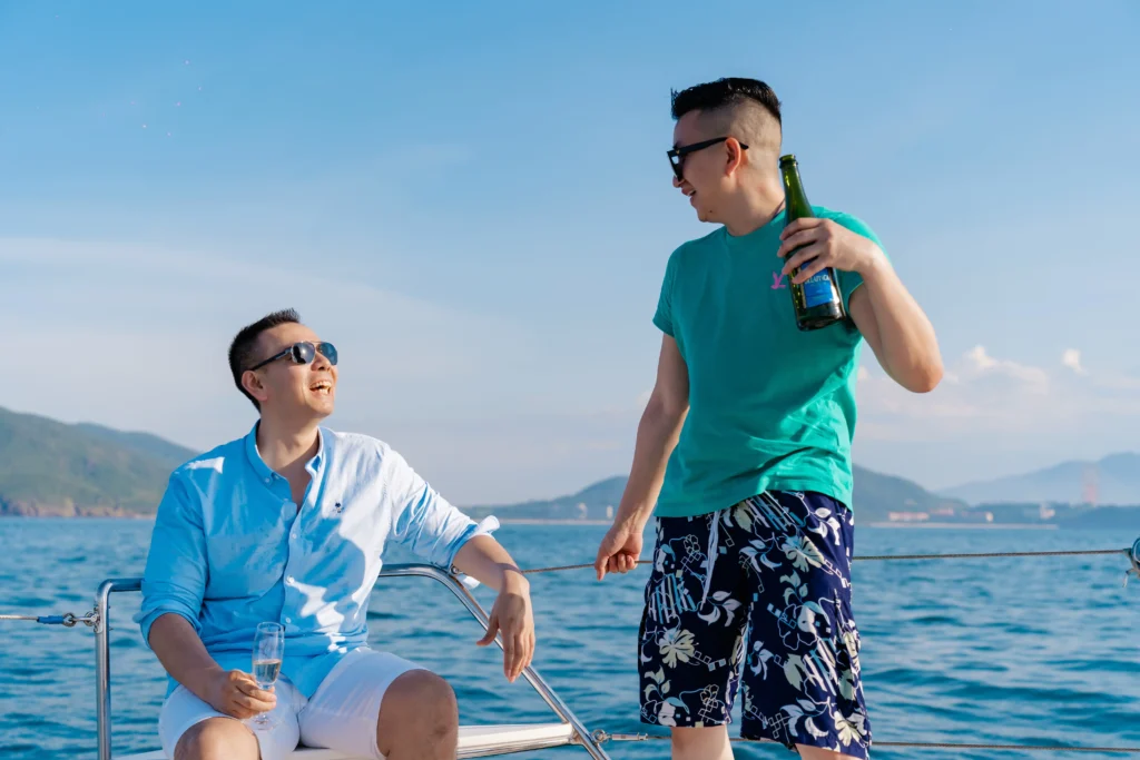Du Thuyền Blue Catamaran