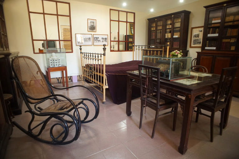 Bên trong bảo tàng Yersin