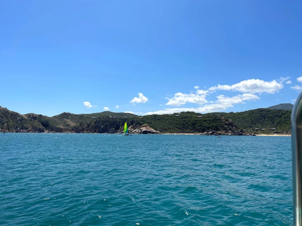 Tour Vịnh Vĩnh Hy 1 ngày từ Nha Trang | Let’s Fly Travel