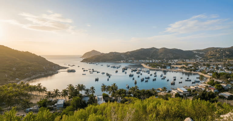 Thời điểm lý tưởng để đi tour Vịnh Vĩnh Hy 1 ngày là từ tháng 1-8