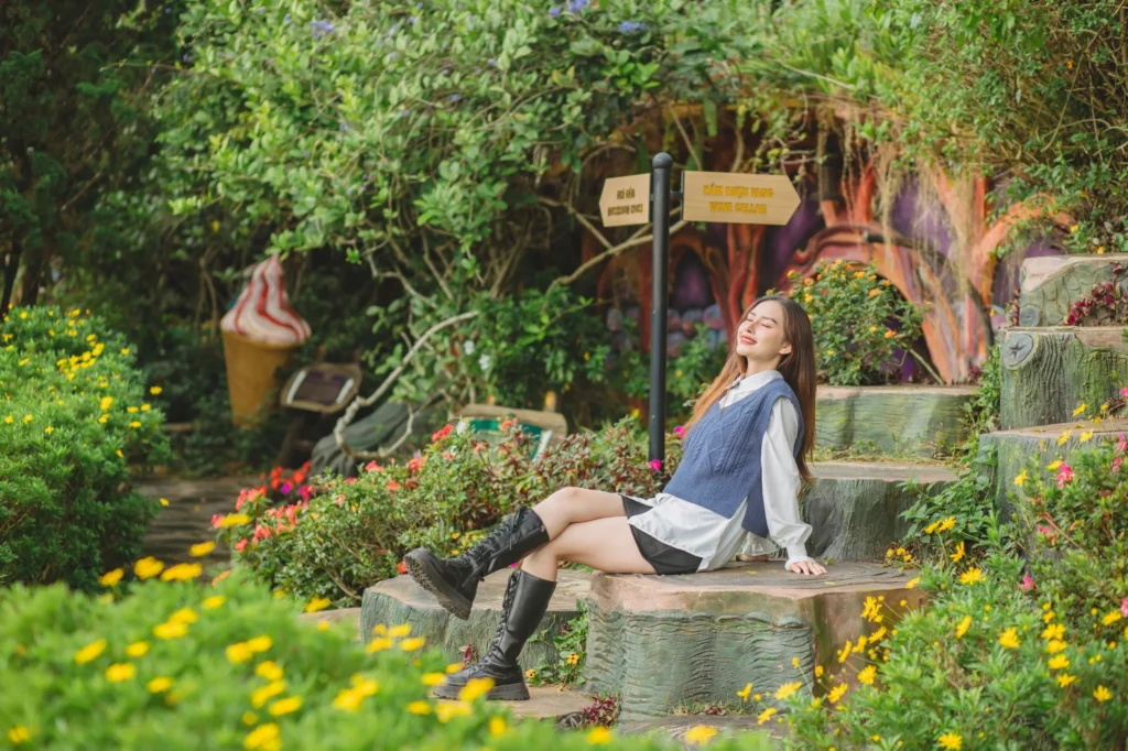 Vé Đà Lạt Fairytale Land & Hầm rượu vang Vĩnh Tiến Vé Đà Lạt Fairytale Land & Hầm rượu vang Vĩnh Tiến