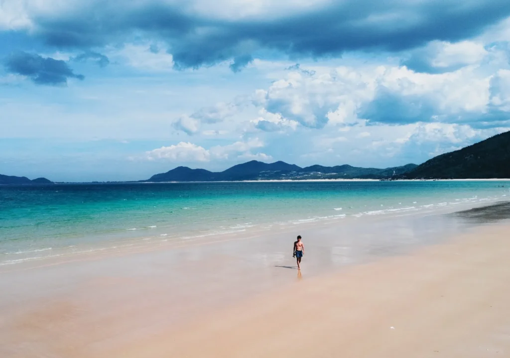 Tour Đảo Nhất Sơn Tự – Biển Vịnh Hòa – Đồi Cát Từ Nham