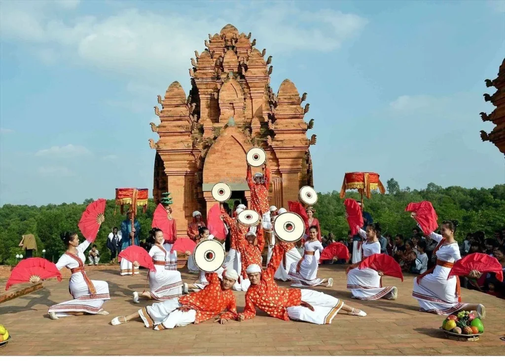 Tour riêng Ninh Thuận – Đồi cát Mũi Dinh