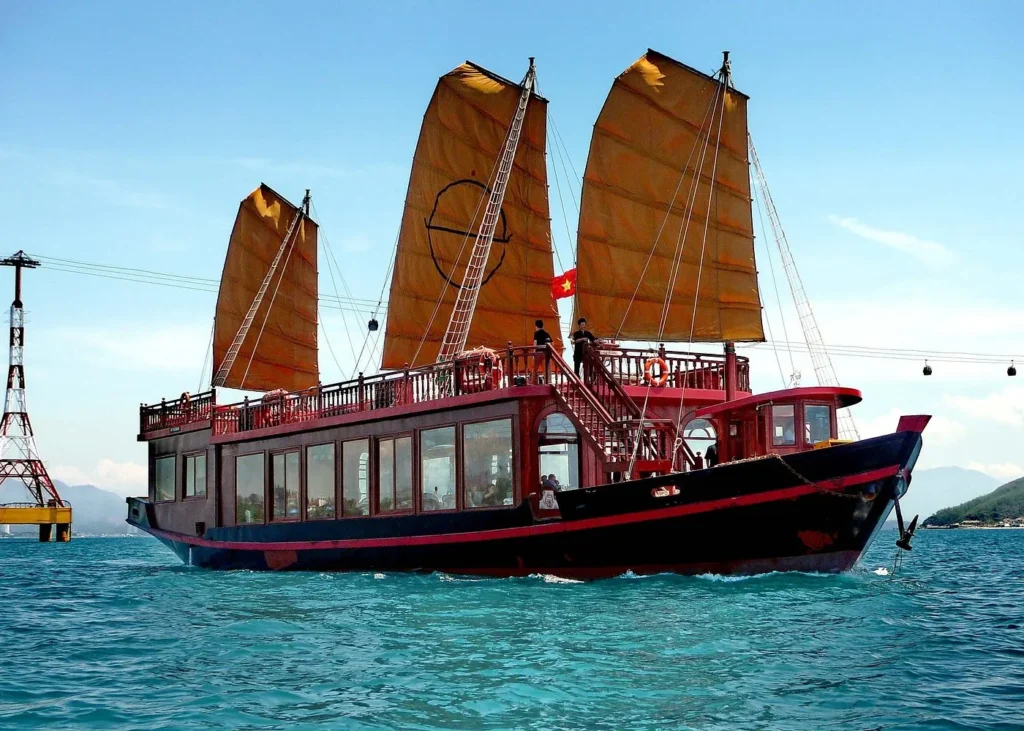 Day Cruise Exploring Nha Trang Bay Tour