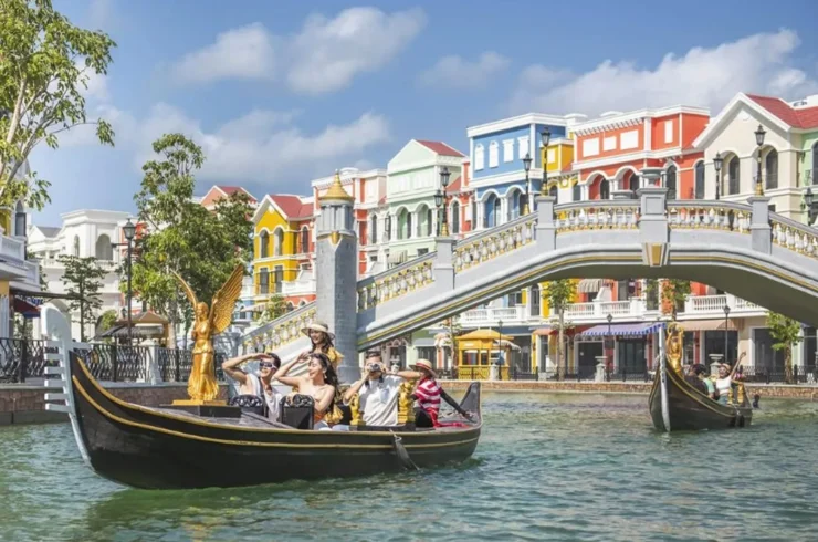 Grand World Phú Quốc – Vé các show và điểm tham quan