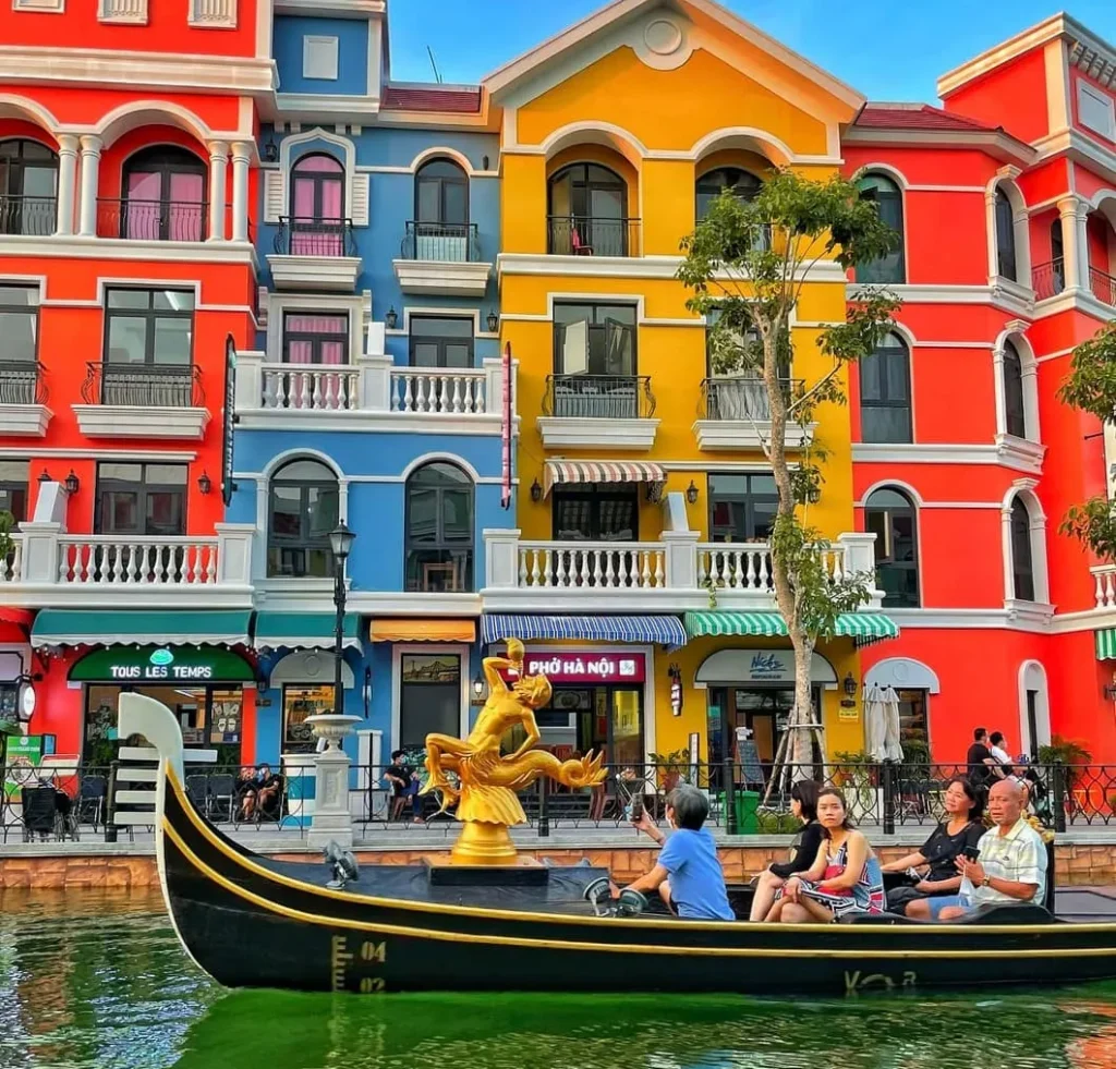 Grand World Phú Quốc – Vé các show và điểm tham quan