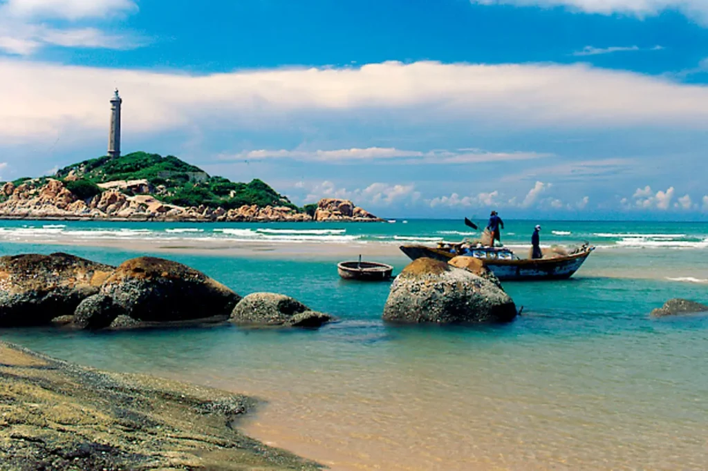 Tour Núi Tà Cú và Hải Đăng Kê Gà 1 Ngày