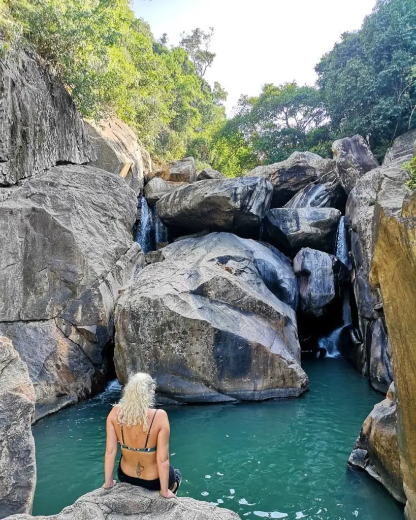 Tour suối Ba Hồ 1 ngày