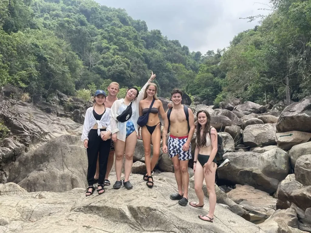 Tour suối Ba Hồ 1 ngày