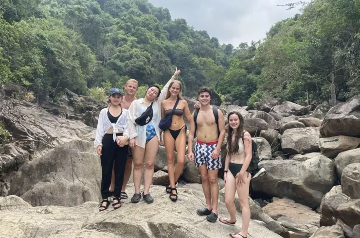 Tour suối Ba Hồ 1 ngày