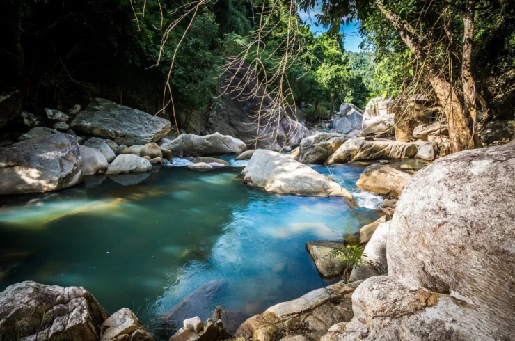 Tour suối Ba Hồ 1 ngày