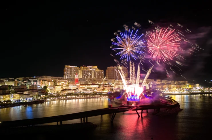 Tour Cầu Hôn – Sunset Town ngắm pháo hoa