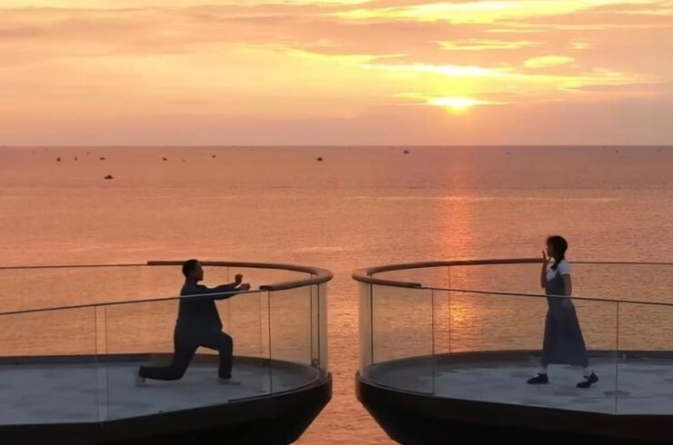 Tour Cầu Hôn – Sunset Town ngắm pháo hoa