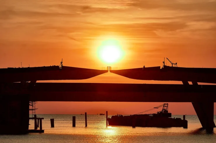 Tour Cầu Hôn – Sunset Town ngắm pháo hoa