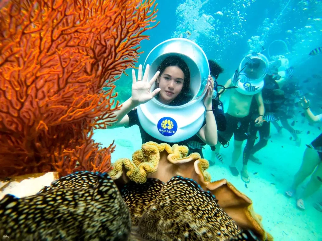 Tour đi bộ dưới biển tại du thuyền Nautilus Namaste