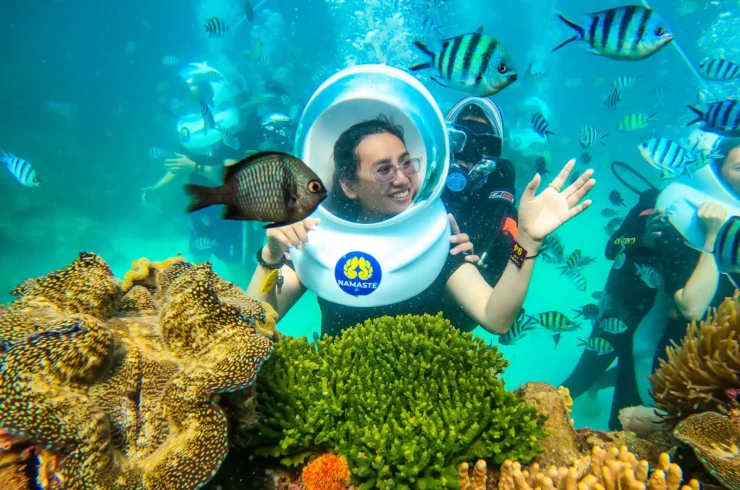 Tour đi bộ dưới biển tại du thuyền Nautilus Namaste