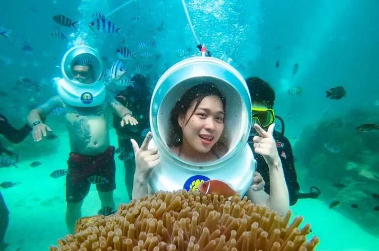 Tour đi bộ dưới biển tại du thuyền Nautilus Namaste