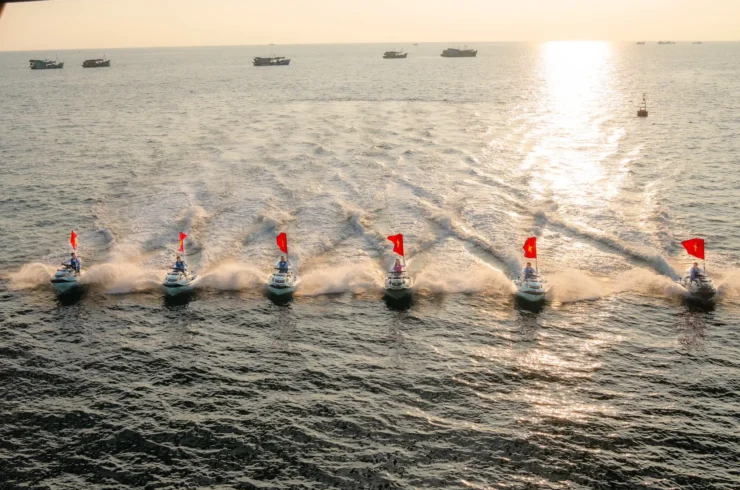 Tour Cầu Hôn – Sunset Town ngắm pháo hoa