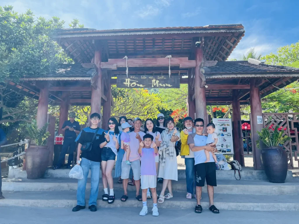 Lịch trình tour 3 đảo hòn mun