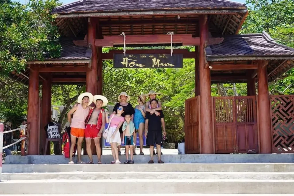 Lịch trình tour 3 đảo hòn mun
