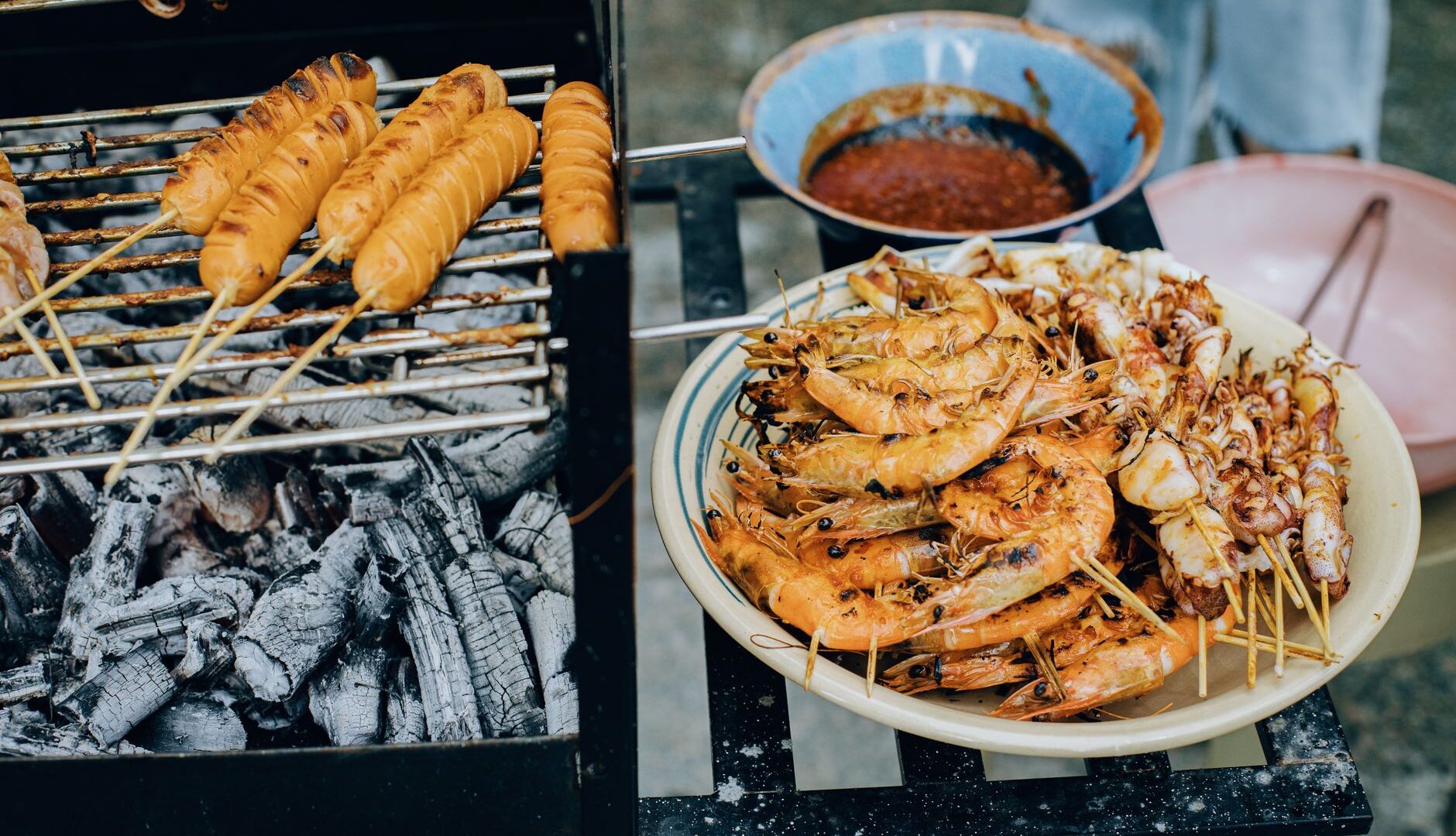 Hải sản tươi sống nướng thơm ngon tại nhà hàng Làng Chài Nha Trang