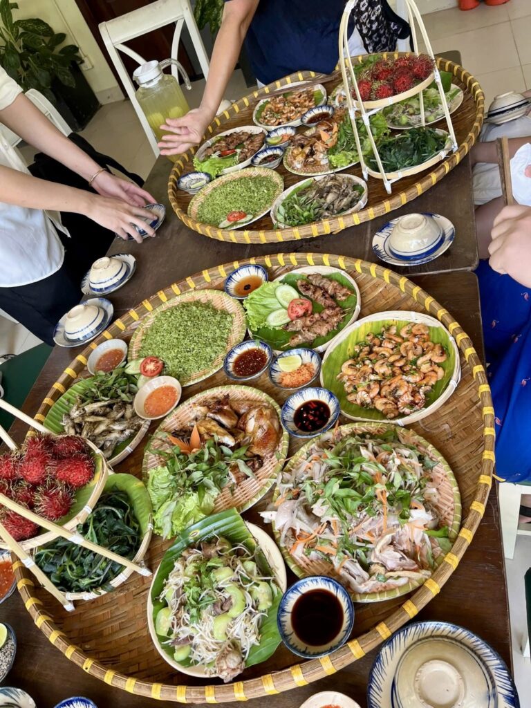 Tour suối Ba Hồ 1 ngày