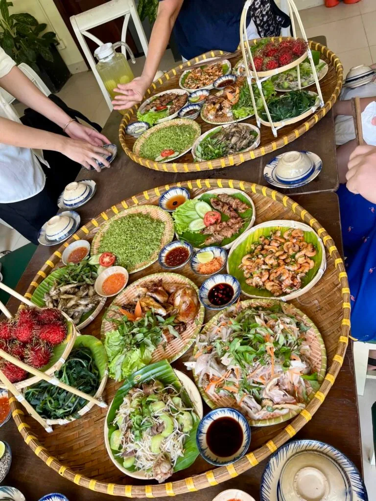 Tour suối Ba Hồ 1 ngày