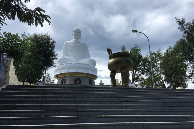 Long Son Pagoda Nha Trang white Buddha