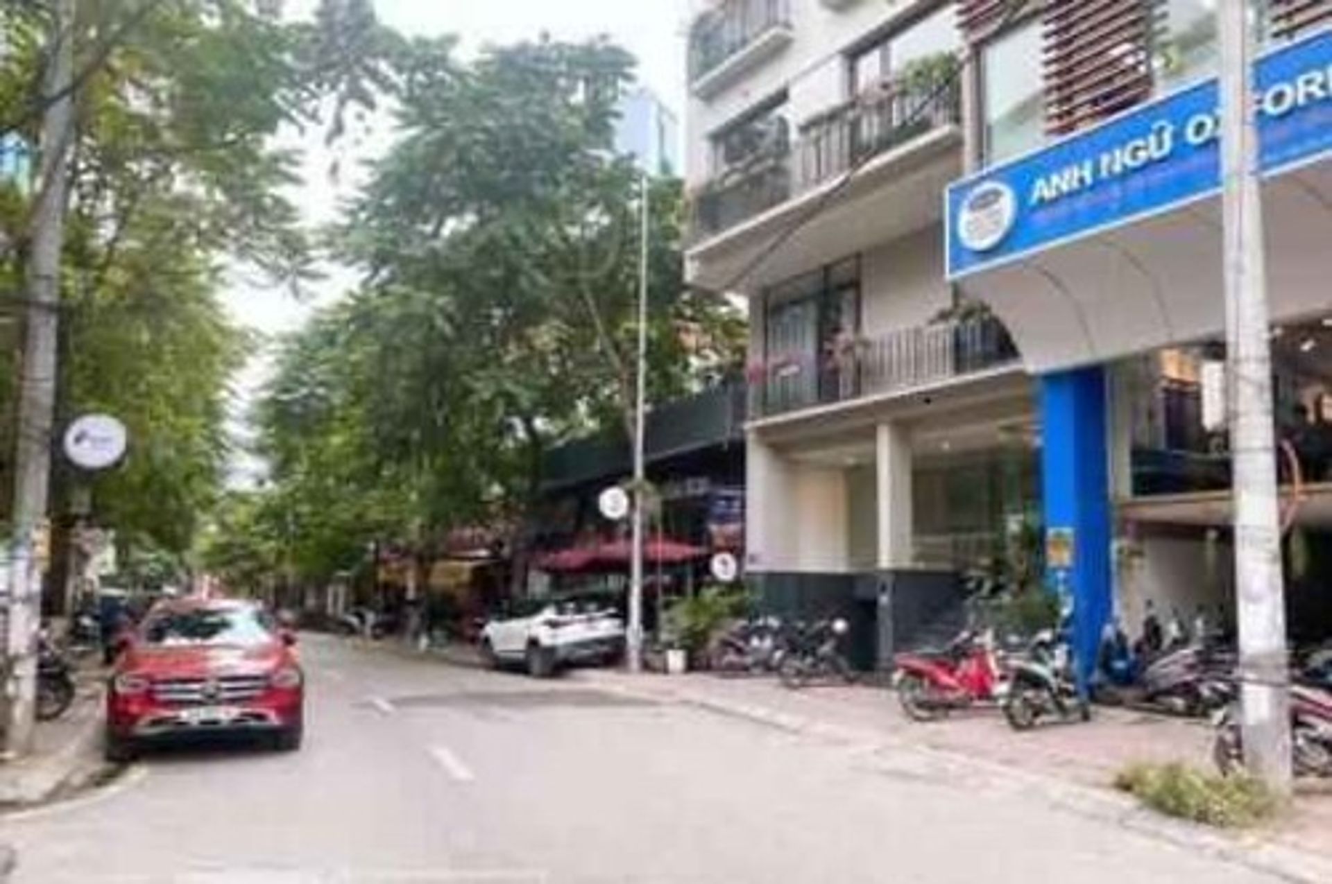 Chợ Bình Ba nhộn nhịp với hải sản tươi sống của ngư dân địa phương