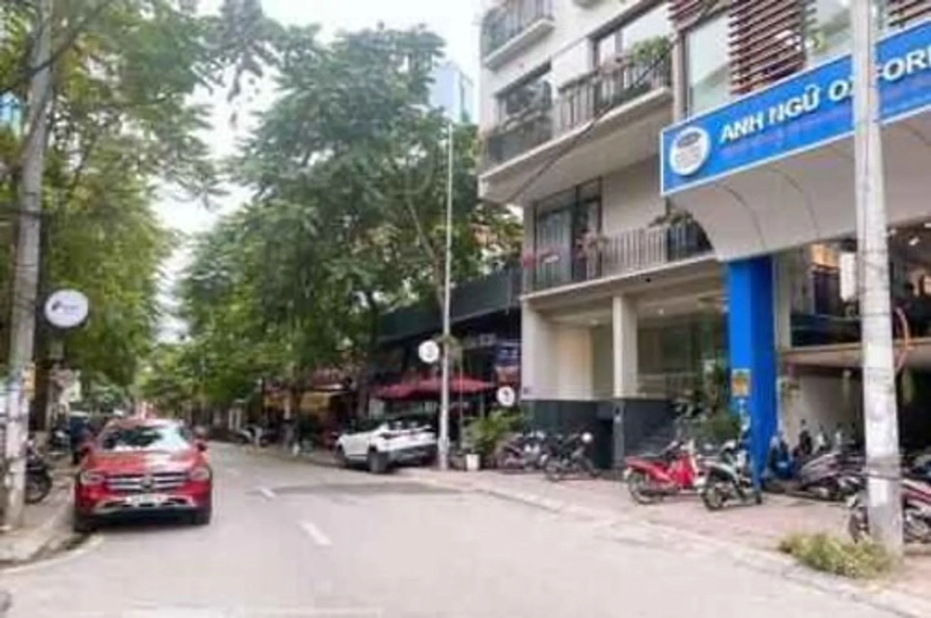 Chợ Bình Ba nhộn nhịp với hải sản tươi sống của ngư dân địa phương